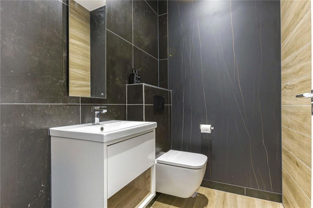 Additional image 18 of Great North Road, Brookmans Park, Hertfordshire, AL9