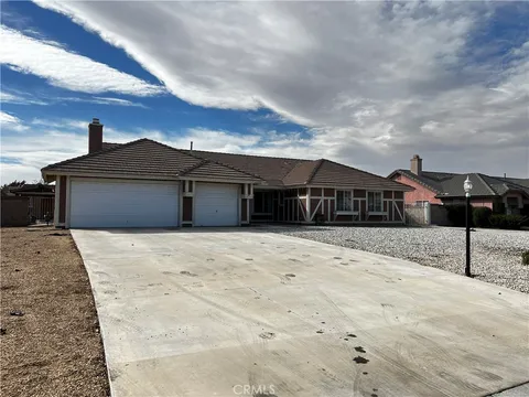 13026 Paraiso Road, Apple Valley, CA 92308