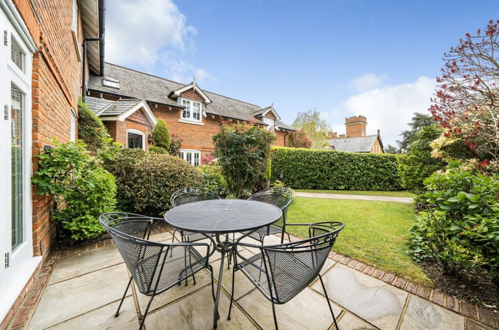 Additional image 13 of Essendon