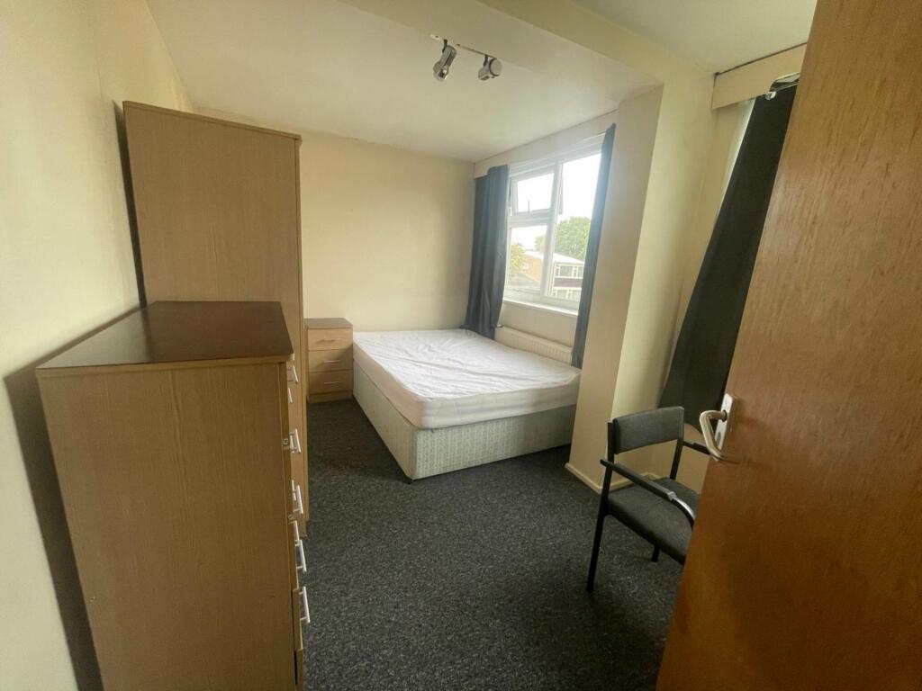 Additional image 14 of Bishops Rise, Hatfield