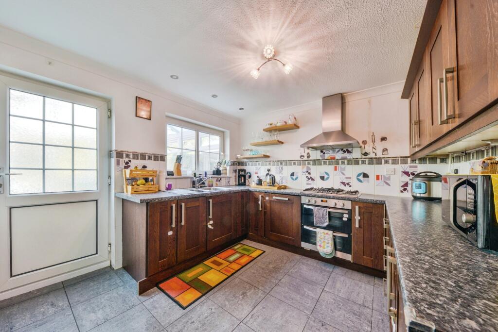 Additional image 2 of Walnut Grove, Welwyn Garden City, AL7