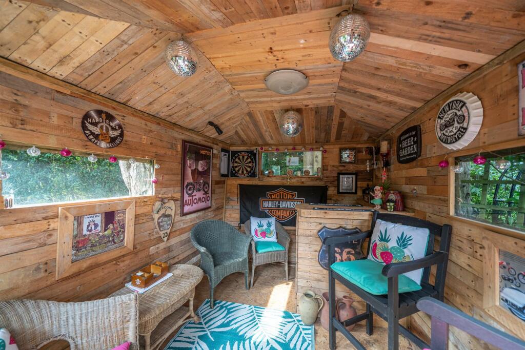 Additional image 31 of Mile House Lane, St Albans