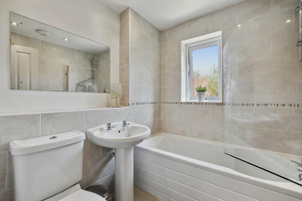 Additional image 13 of Bull Stag Green, Hatfield, AL9