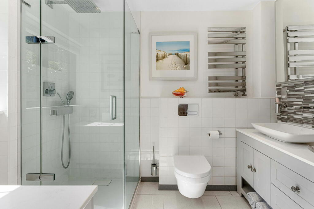 Additional image 27 of Codicote Road, Welwyn, AL6