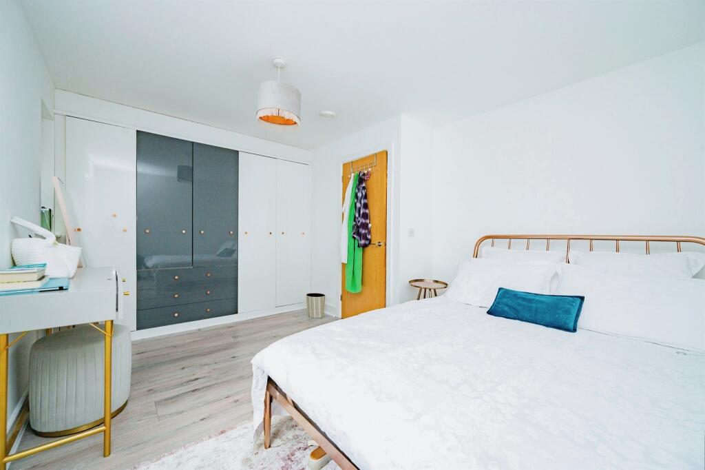 Additional image 11 of Mortimer Crescent, Kings Park, St. Albans