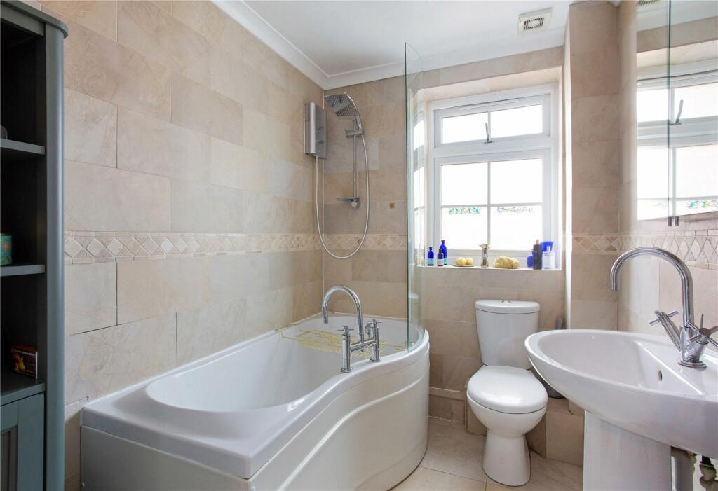 Additional image 11 of Meadow Walk, Harpenden, Hertfordshire, AL5