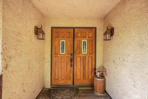 14994 Sunnydale Drive, Lake Hughes, CA 93532