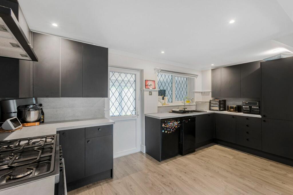 Additional image 7 of Puttocks Drive, Welham Green,  AL9 7LW