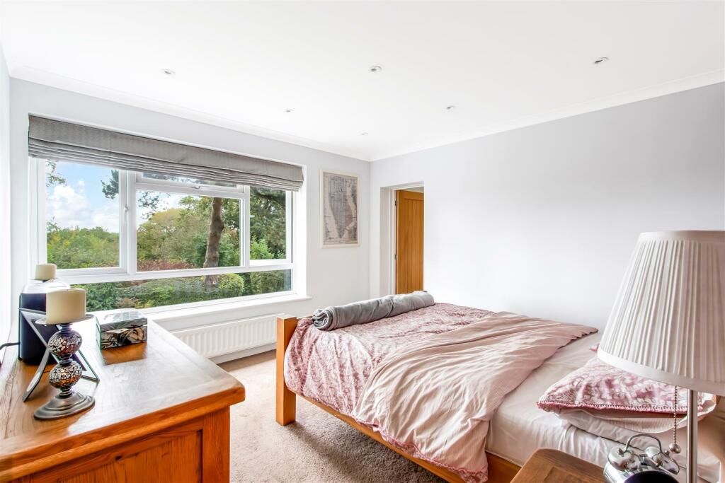 Additional image 11 of Ramsey Close, Brookmans Park, Herts