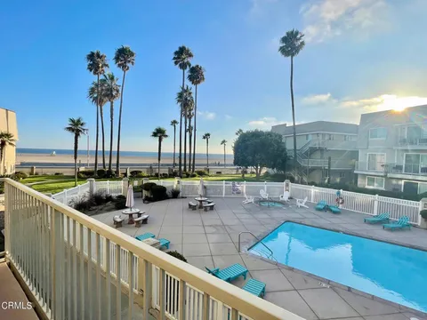 328 E Surfside Drive, Port Hueneme, CA 93041