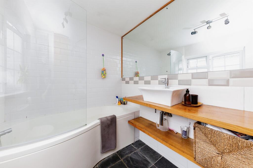 Additional image 10 of Salisbury Road, Batford, Harpenden