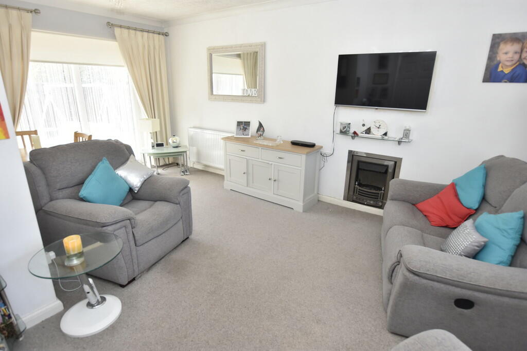 Additional image 9 of Ruscombe Drive, Park Street, St. Albans