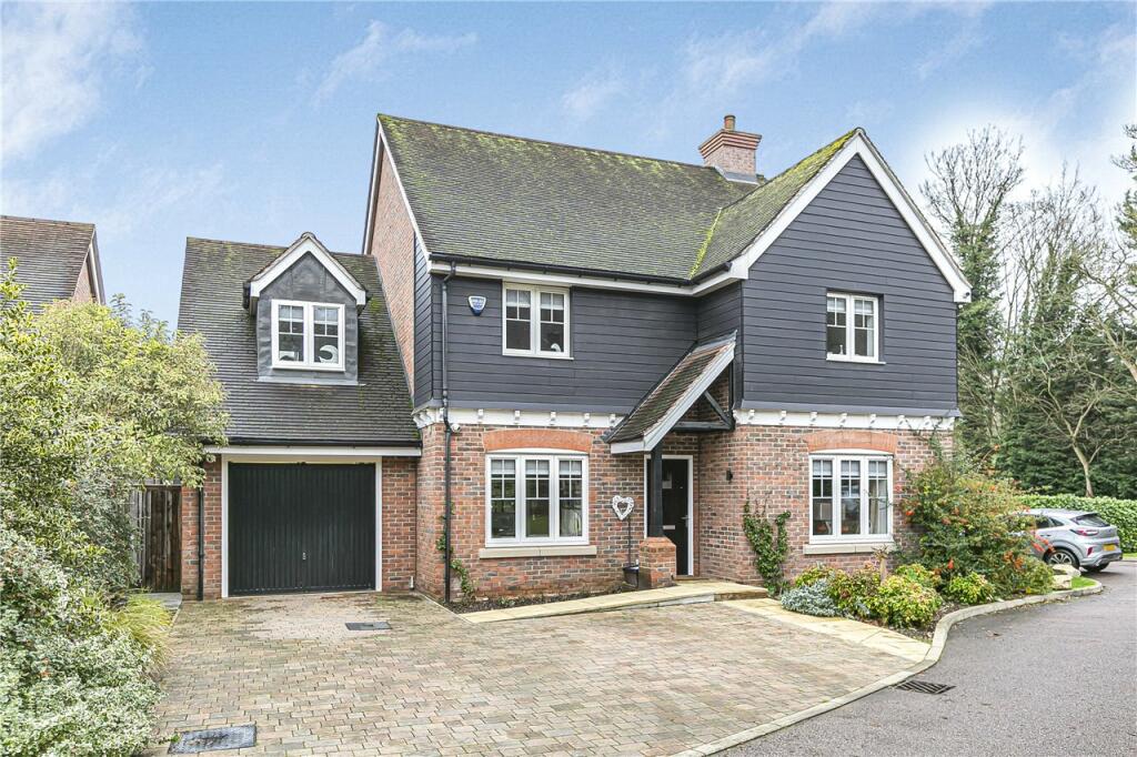 Salix Close, Welwyn, Hertfordshire