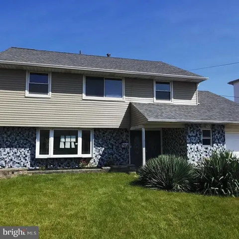 10116 Clark Street, Philadelphia, PA 19116