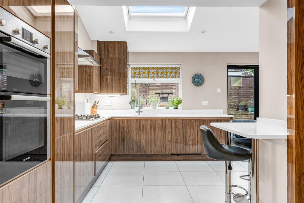 Additional image 5 of St. Michaels Close, Harpenden