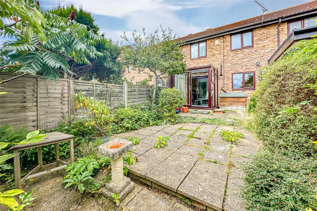 Additional image 5 of Harvesters, St. Albans, Hertfordshire, AL4