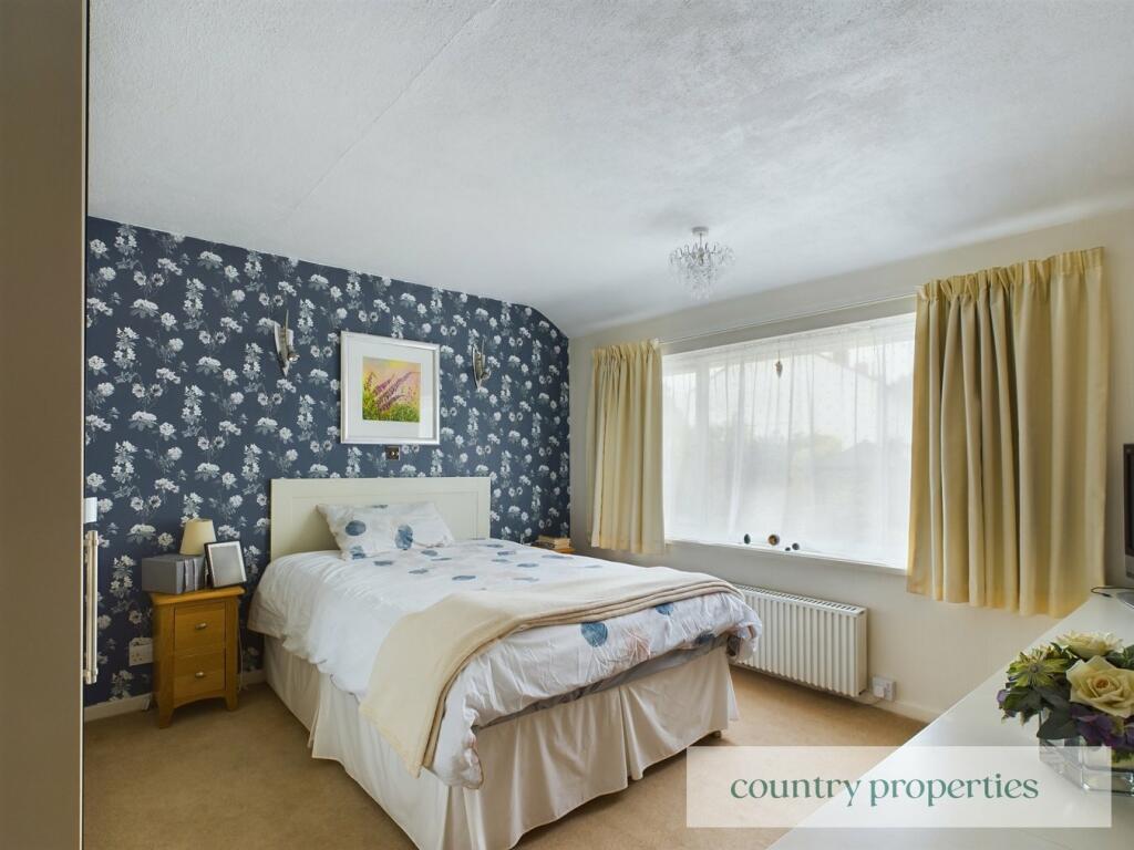 Additional image 6 of Knightsfield, Welwyn Garden City, AL8