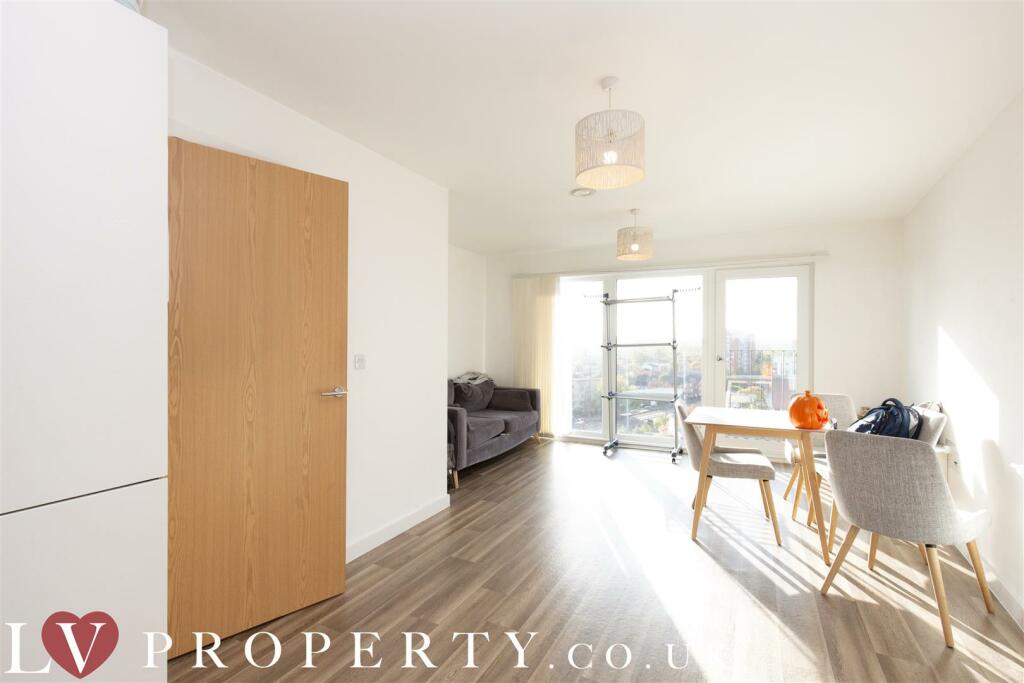 Additional image 17 of 3 Lincoln Apartments, Lexington Gardens, Birmingham