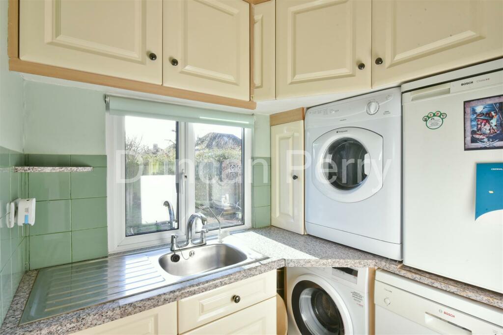 Additional image 6 of Bulls Lane, Welham Green
