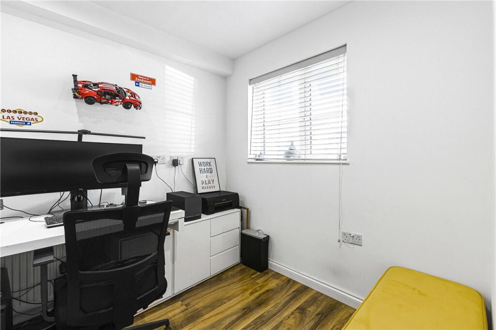 Additional image 7 of Gorseway, Hatfield, Hertfordshire