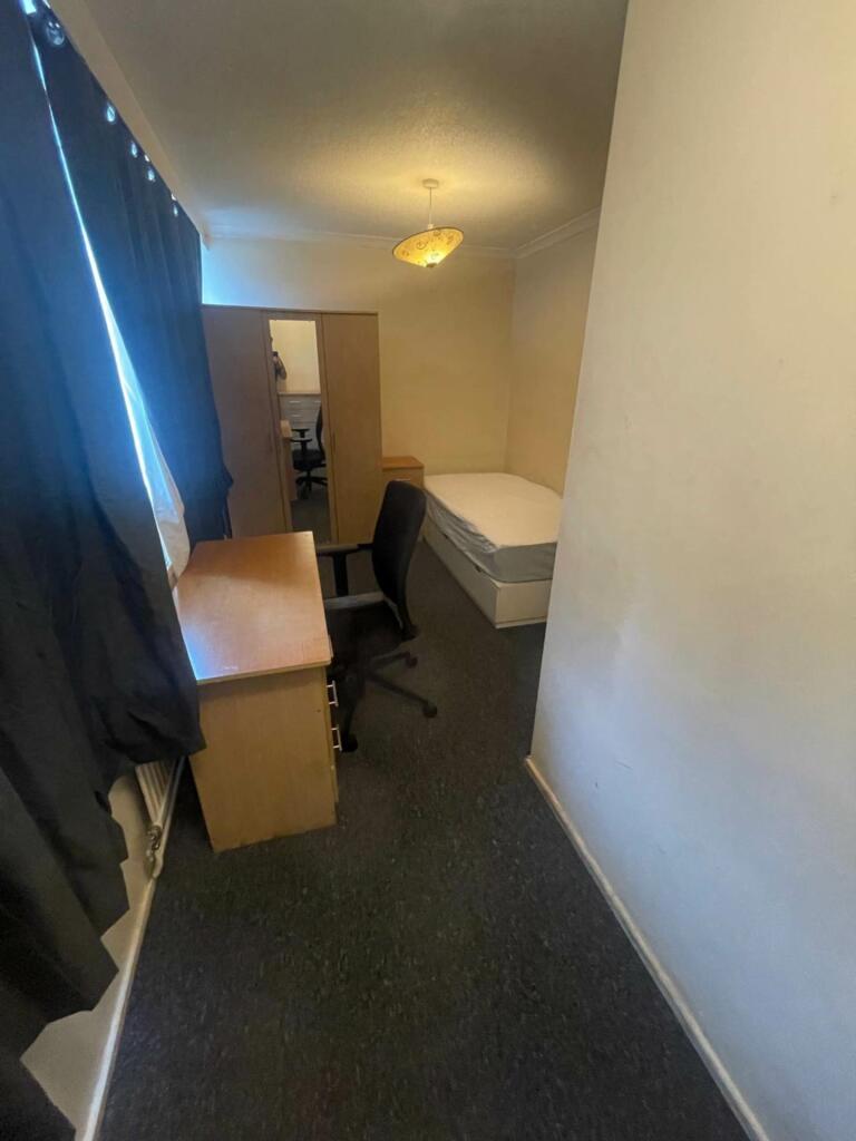 Additional image 9 of Bishops Rise, Hatfield