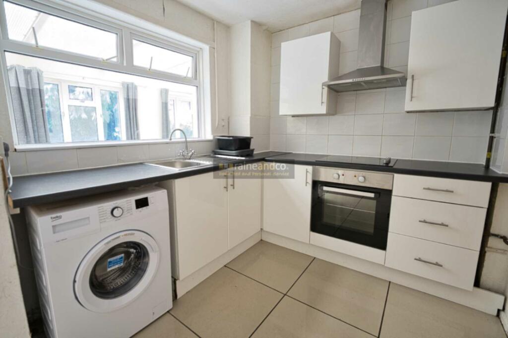 Additional image 4 of Blackthorne Close, Hatfield