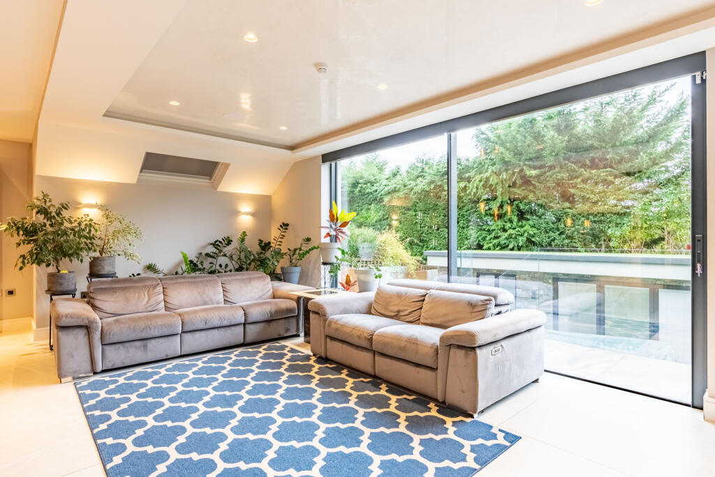 Additional image 11 of Nimrod Close, St. Albans, Hertfordshire, AL4