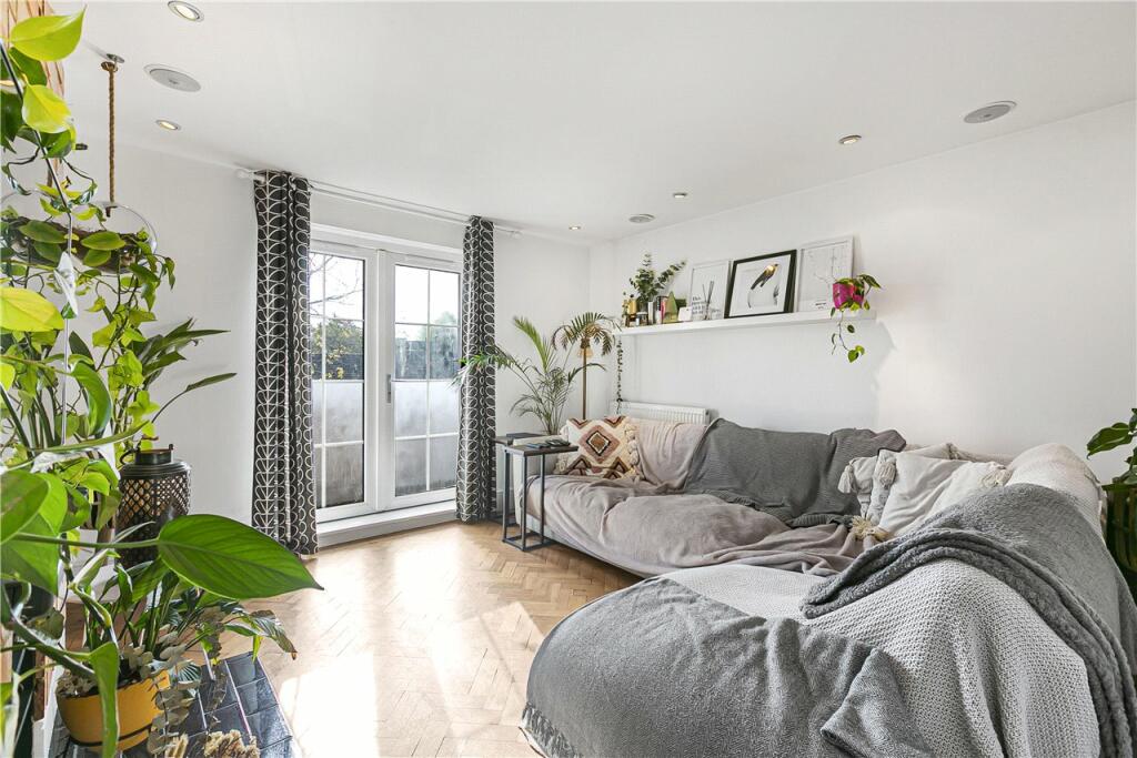 Additional image 18 of Haldens, Welwyn Garden City, Hertfordshire, AL7