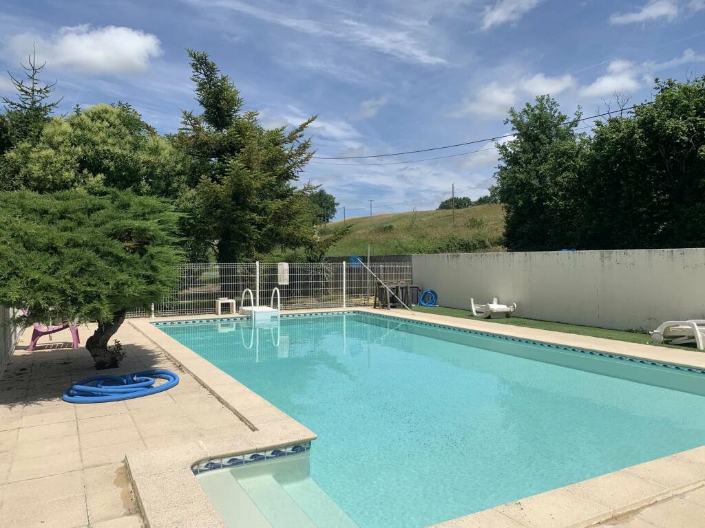 Additional image 2 of Aquitaine, Lot-et-Garonne, Duras, France