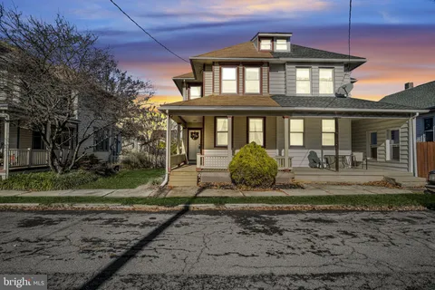 115 E Keller Street, Mechanicsburg, PA 17055