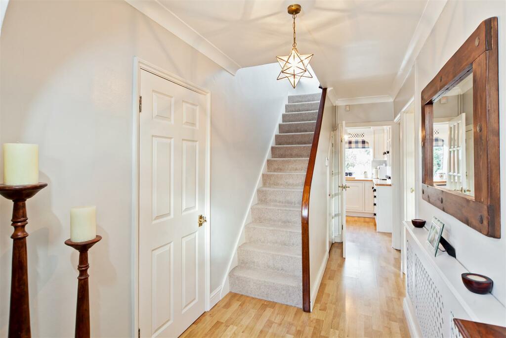 Additional image 8 of Cuckmans Drive, Chiswell Green, St Albans, Hertfordshire