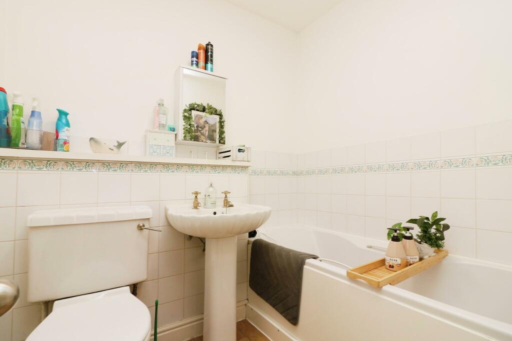 Additional image 8 of Wilkins Grove, Welwyn Garden City, AL8