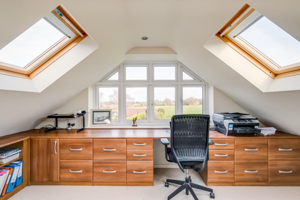 Additional image 18 of Burnham Close, Welwyn, Hertfordshire, AL6