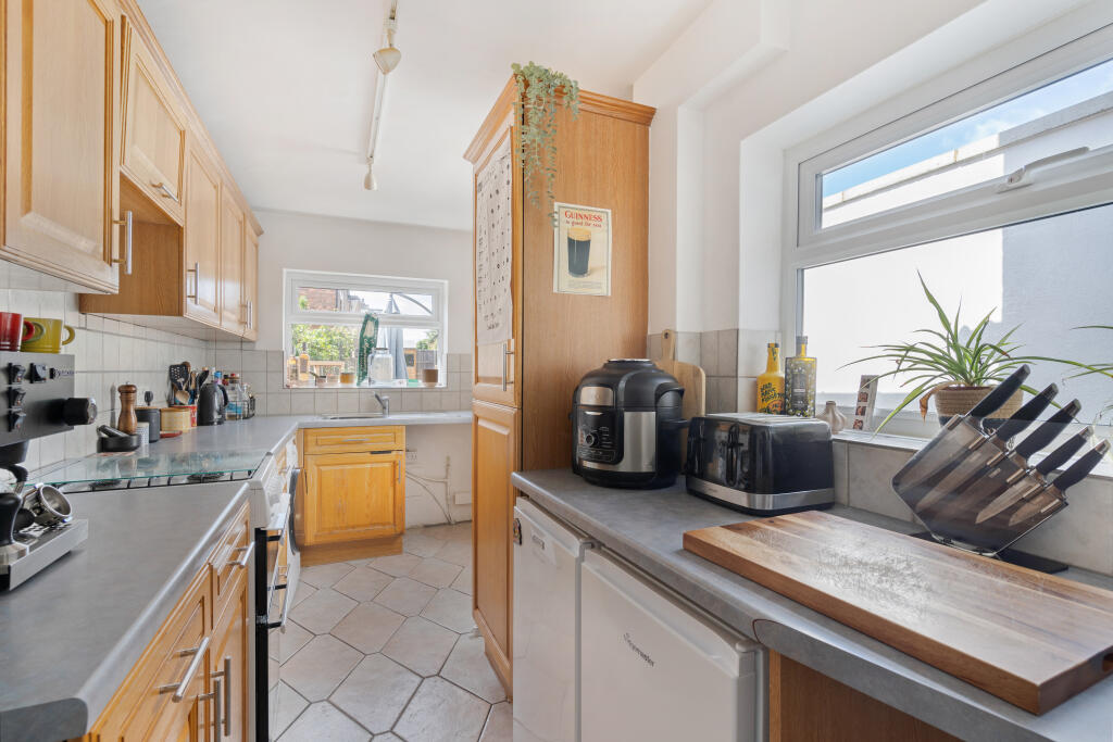 Additional image 3 of Boundary Road, St. Albans, AL1