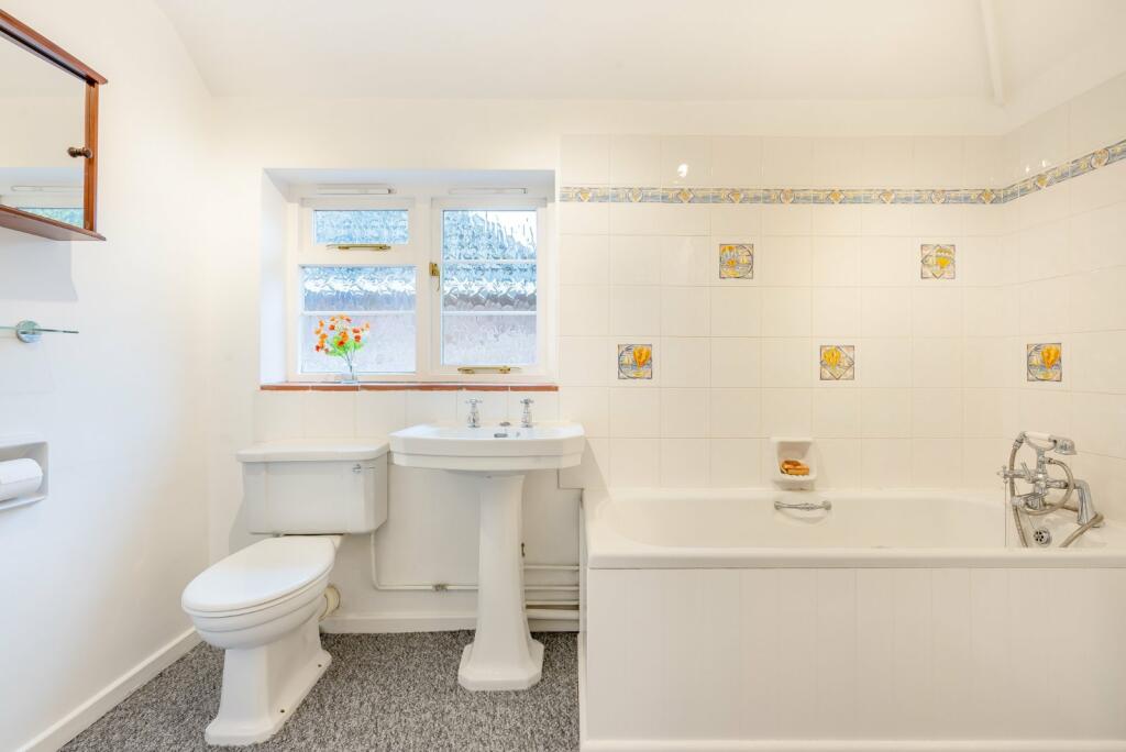 Additional image 9 of Sibley Avenue, Harpenden, Hertfordshire