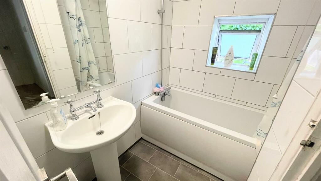 Additional image 6 of Hazel Grove, Hatfield