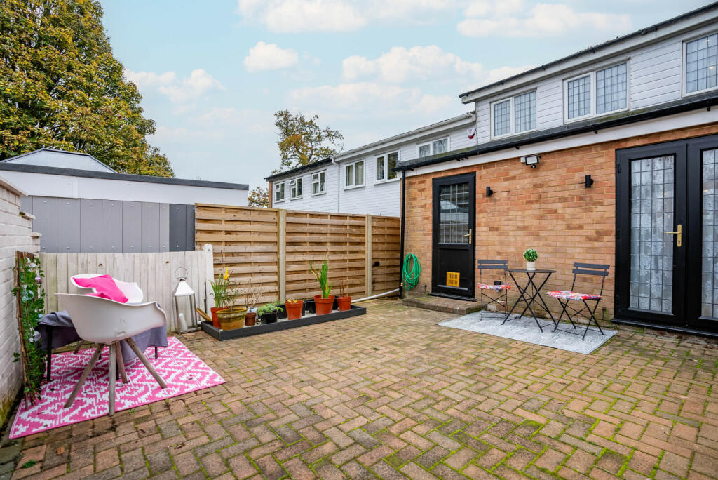 Additional image 3 of Holyrood Crescent, St. Albans, Hertfordshire, AL1