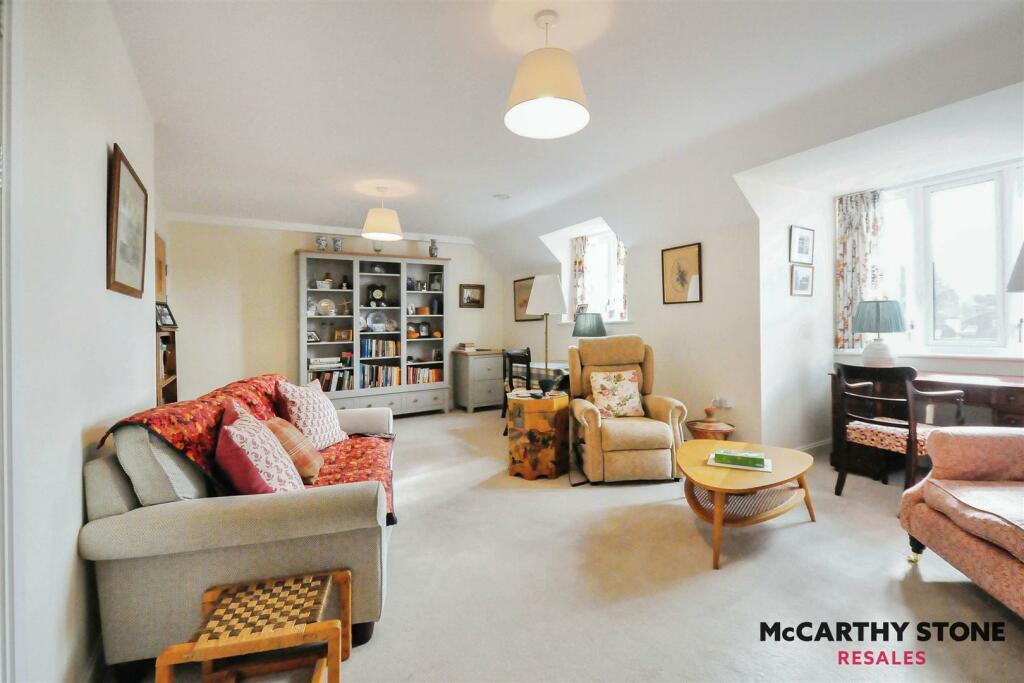 Additional image 32 of 44 Eleanor House, London Road, St. Albans AL1 1NR