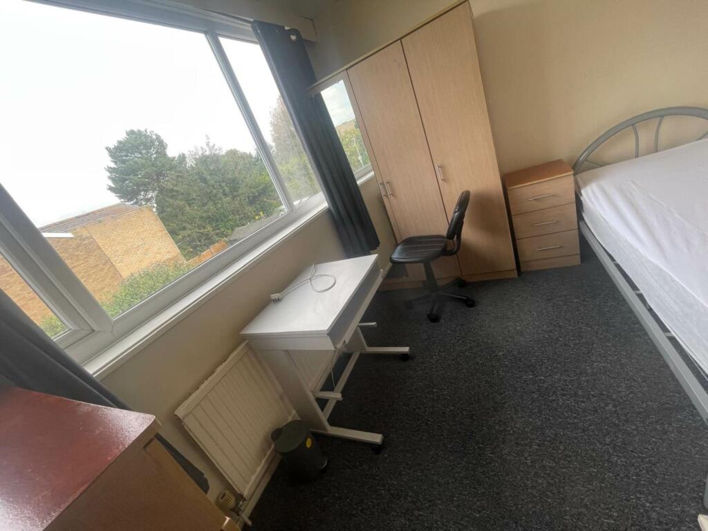 Additional image 16 of Bishops Rise, Hatfield
