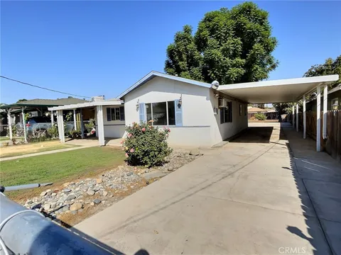 222 E Moneta Avenue, Bakersfield, CA 93308