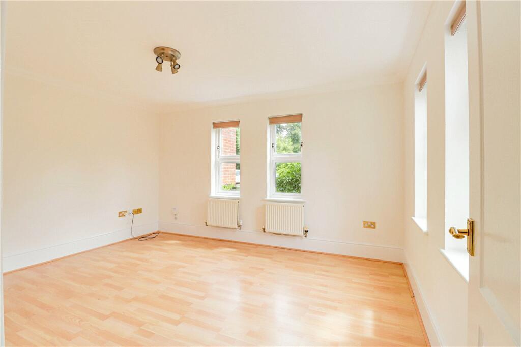 Additional image 4 of Strawberry Crescent, Napsbury Park, St. Albans, AL2