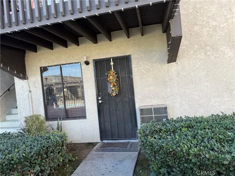 17628 Alburtis Avenue Unit 27, Artesia, CA 90701
