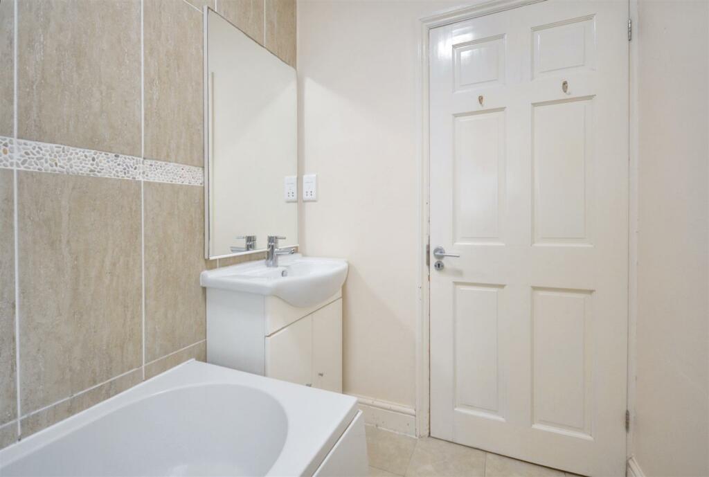 Additional image 14 of Luton Road, Harpenden
