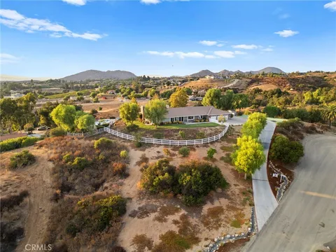 Primary image of 40225 Lucero Drive, Temecula, CA 92592