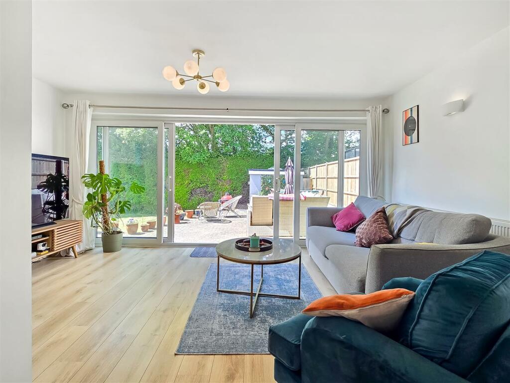 Additional image 19 of The Gardens, Brookmans Park