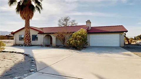 Primary image of 13960 Valle Vista Road, Phelan, CA 92371