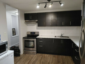 Additional image 5 of 1221-1223 Main st. E