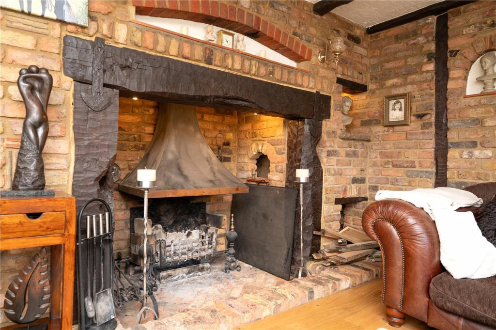 Additional image 21 of Maplefield, Park Street, St. Albans, Hertfordshire