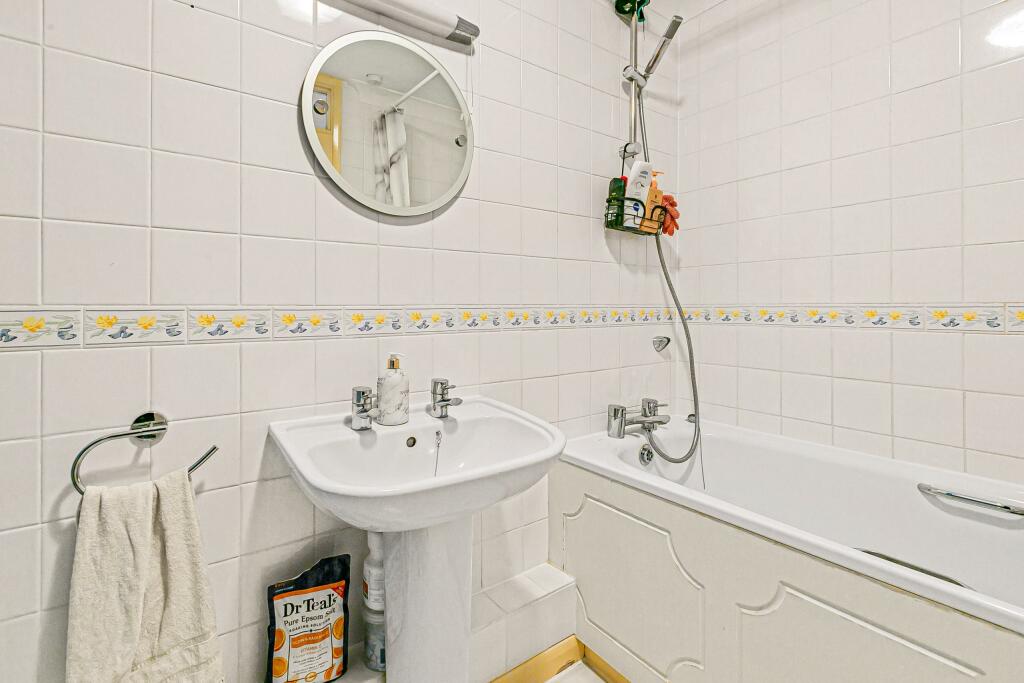 Additional image 6 of Batchwood Court, St Albans, AL3