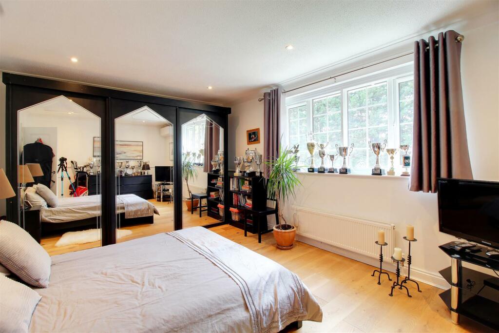 Additional image 44 of Dixons Hill Close, North Mymms